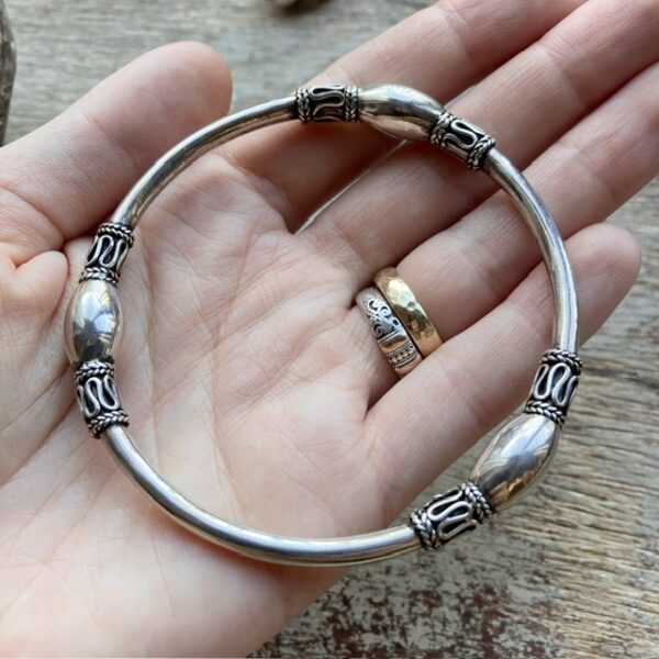 Vintage sterling silver Balinese bangle