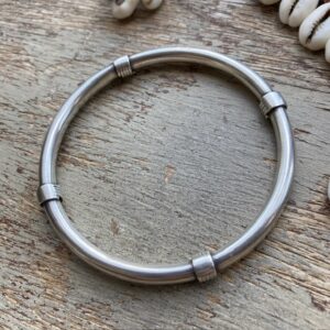 Vintage sterling silver bangle