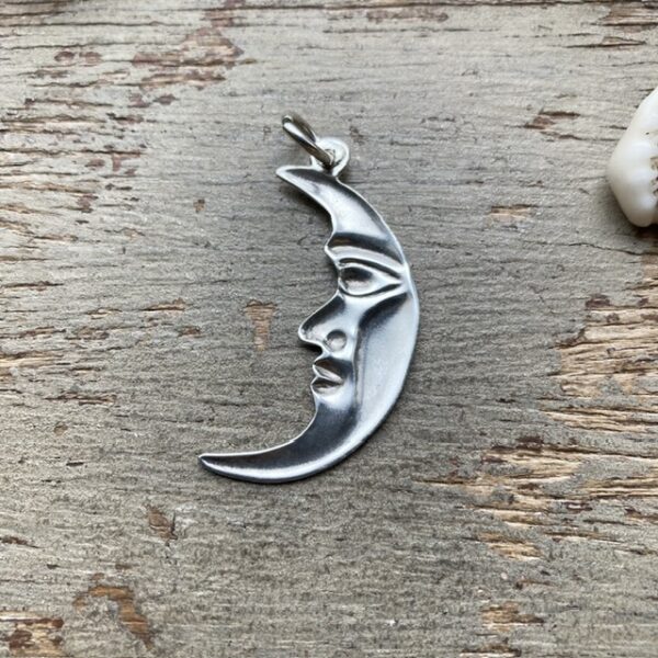 Vintage sterling silver celestial moon pendant