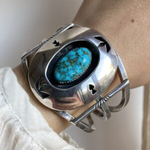 Vintage Navajo heavy solid silver and turquoise cuff bangle