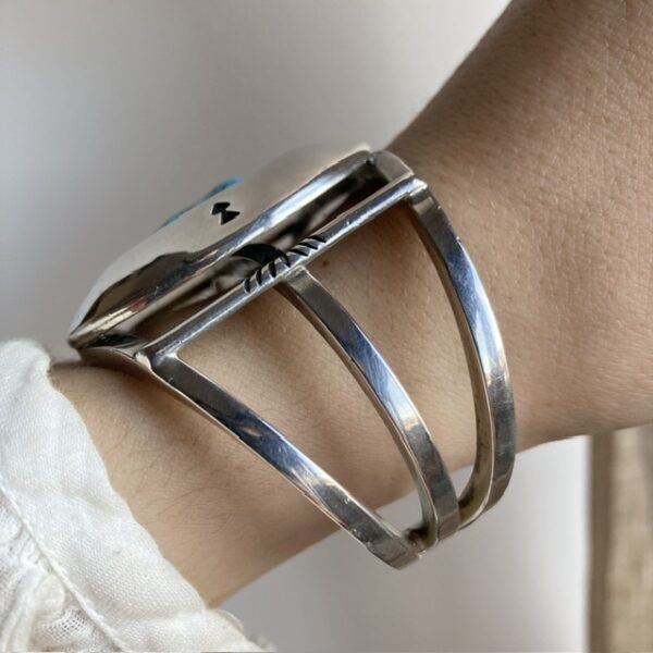 Vintage Navajo heavy solid silver and turquoise cuff bangle