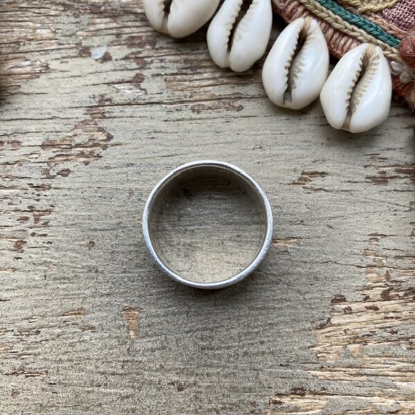 Vintage chunky solid silver ring