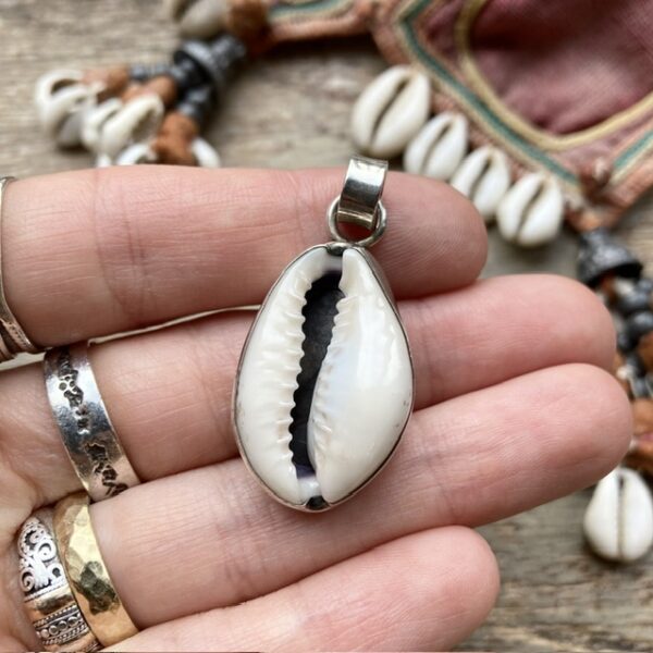 Vintage sterling silver cowrie shell pendant