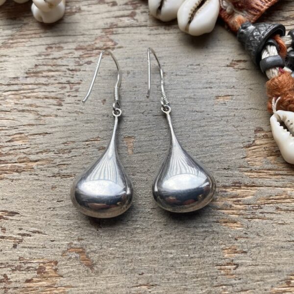 Vintage sterling silver droplet earrings