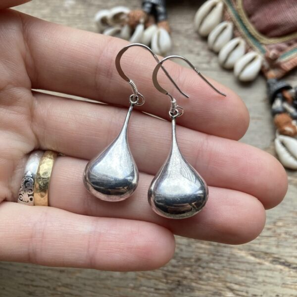 Vintage sterling silver droplet earrings