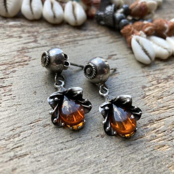 Vintage sterling silver amber flower earrings