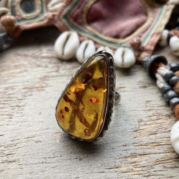 Vintage sterling silver amber ring