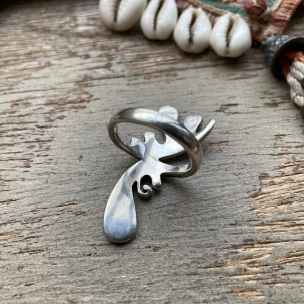 Vintage sterling silver abstract ring