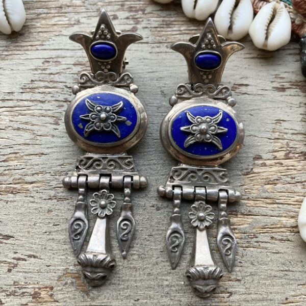 Vintage sterling silver and lapis lazuli earrings