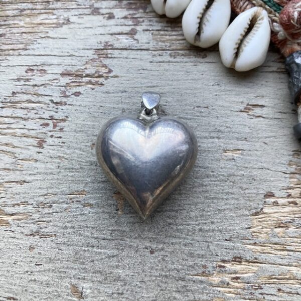 Vintage sterling silver puffy heart pendant