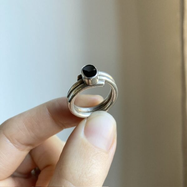 Vintage sterling silver black onyx ring