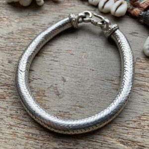 Vintage Indian heavy sterling silver snake bracelet