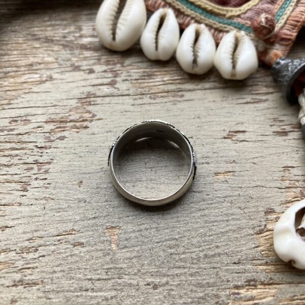 Vintage ornate sterling silver ring