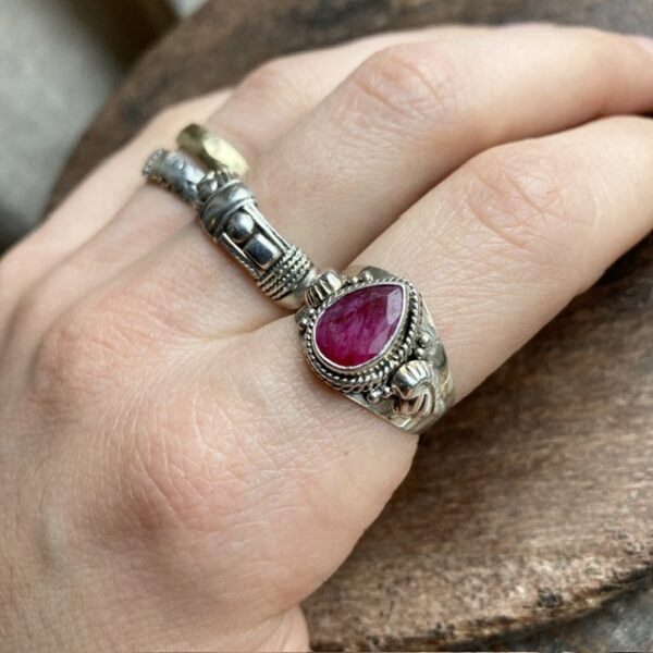 Vintage sterling silver rubellite ring