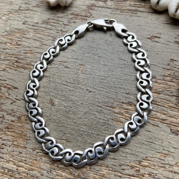 Vintage sterling silver bracelet