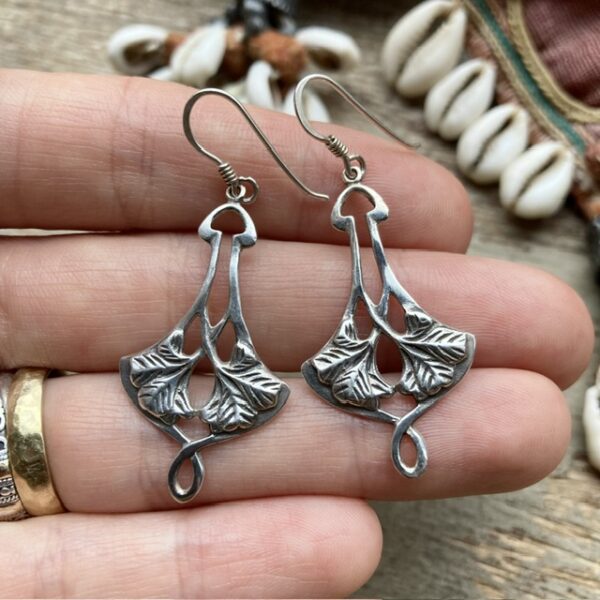 Vintage sterling silver botanical earrings