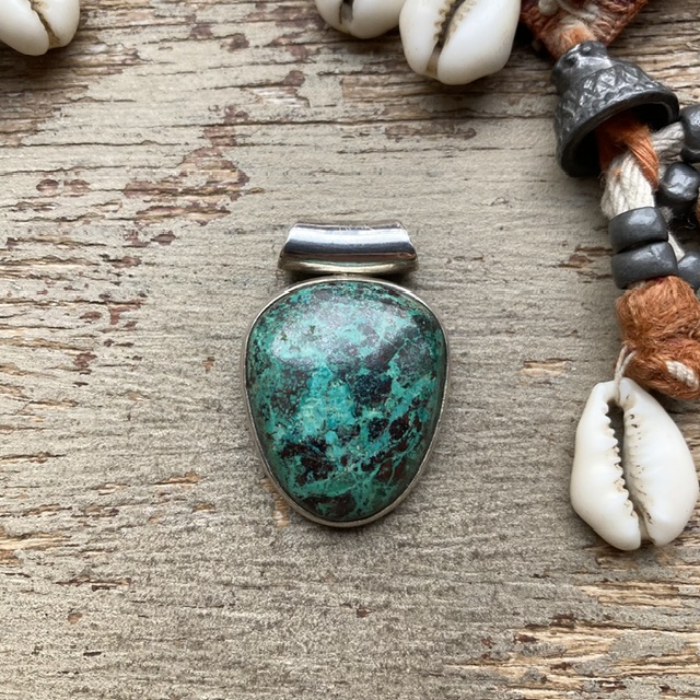 Vintage sterling silver and Chrysocolla pendant