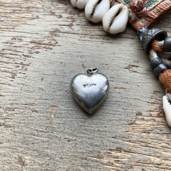 Vintage sterling silver engraved heart pendant