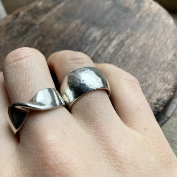 Vintage chunky solid silver band ring