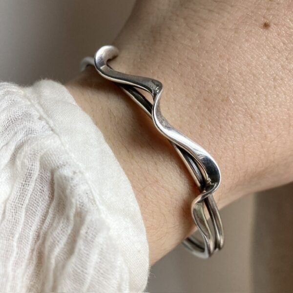 Vintage sterling silver wavy bangle