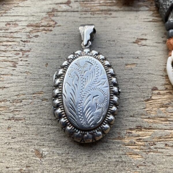 Vintage ornate sterling silver locket