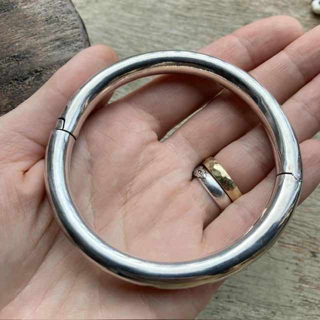 Vintage chunky sterling silver bangle