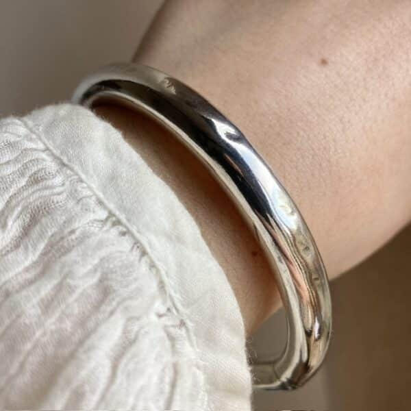 Vintage chunky sterling silver bangle