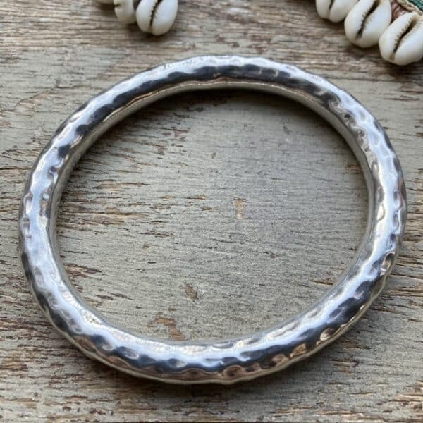 Vintage Mexican heavy sterling silver hammered bangle