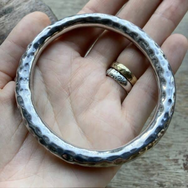 Vintage Mexican heavy sterling silver hammered bangle