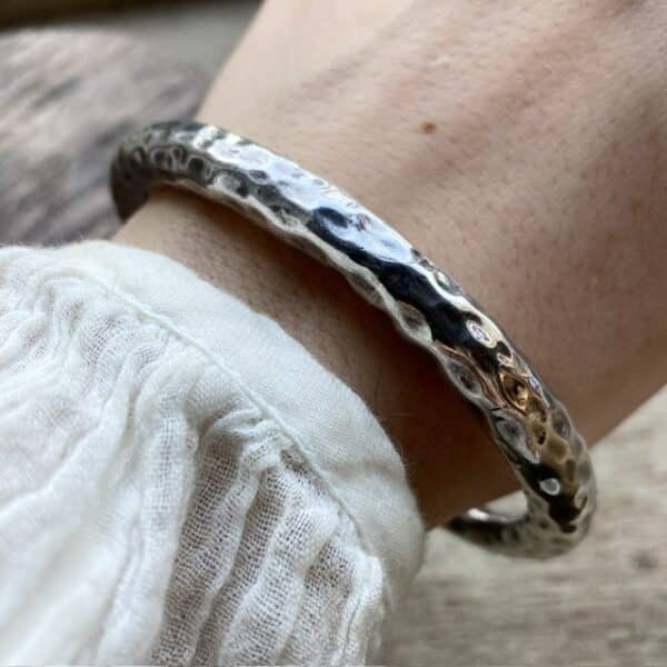 Vintage Mexican heavy sterling silver hammered bangle