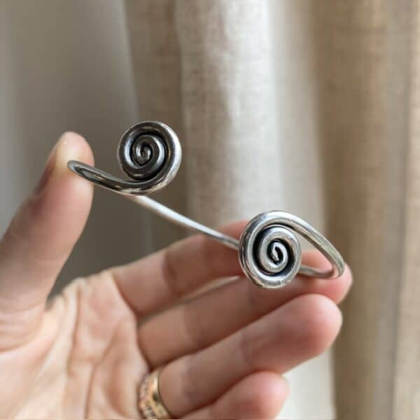 Vintage sterling silver spiral bangle