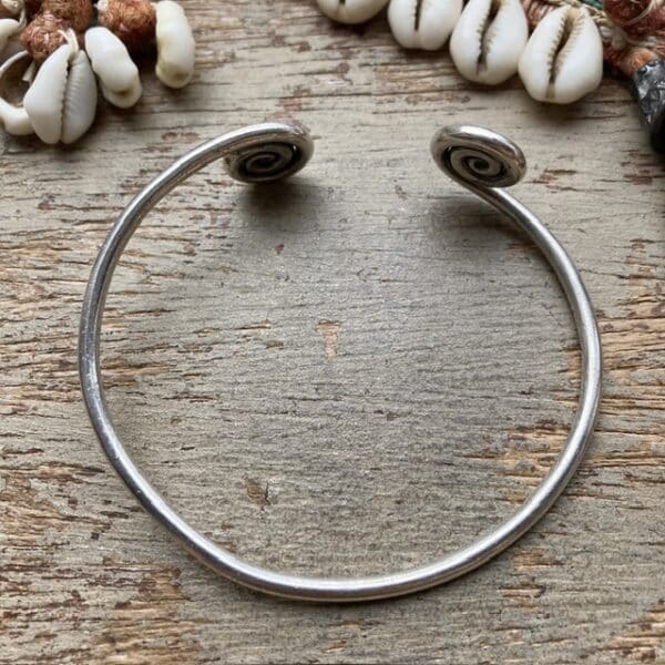 Vintage sterling silver spiral bangle