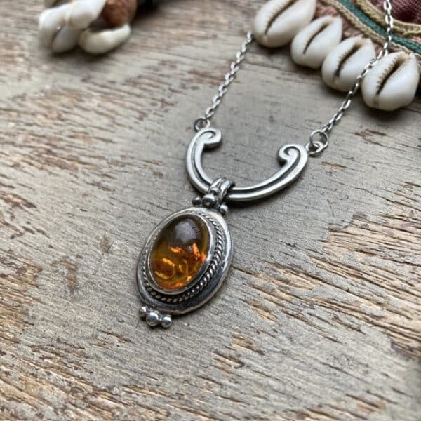 Vintage sterling silver amber necklace