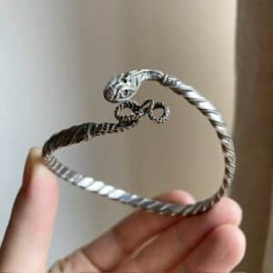 Vintage 900 silver snake bangle