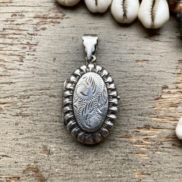 Vintage ornate sterling silver locket