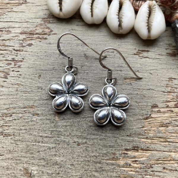 Vintage sterling silver flower earrings