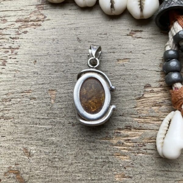 Vintage sterling silver amber pendant