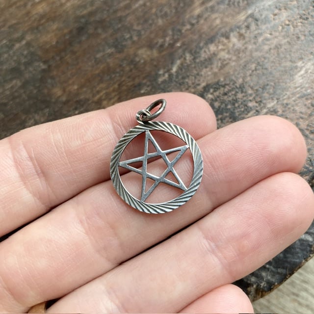 Vintage sterling silver pentacle pendant