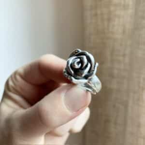 Vintage sterling silver rose ring