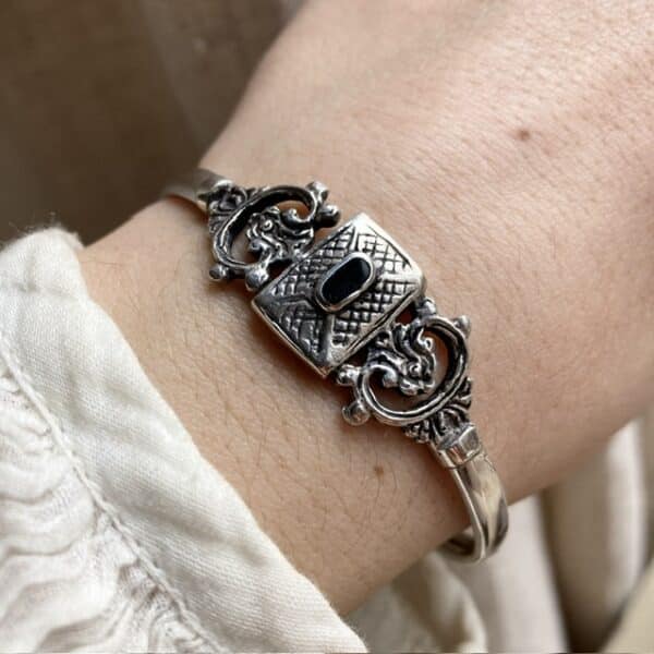 Vintage ornate sterling silver bangle