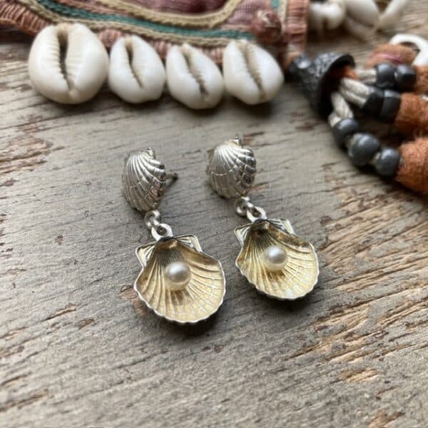 Vintage sterling silver scallop earrings