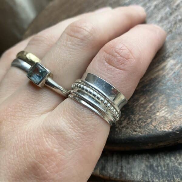 Vintage simple sterling silver spinner ring