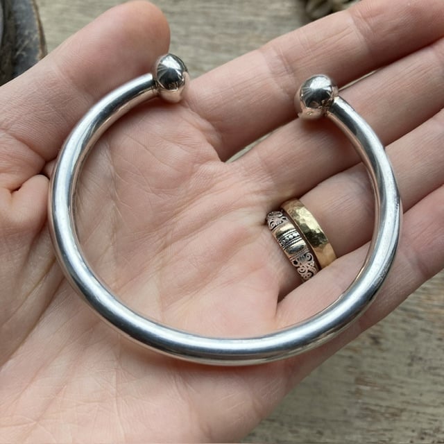 Vintage sterling silver torque bangle