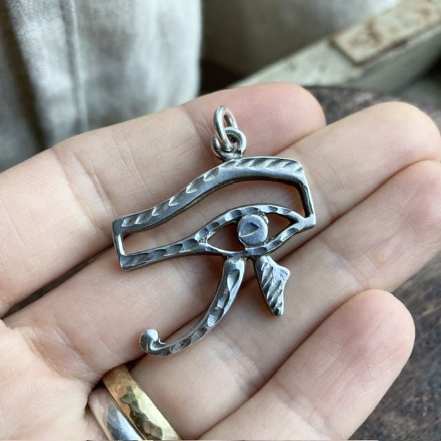 Vintage sterling silver Eye of Horus pendant